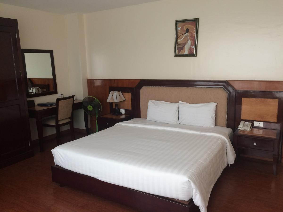 Khai Hoan Hotel Dong Van  Exteriör bild