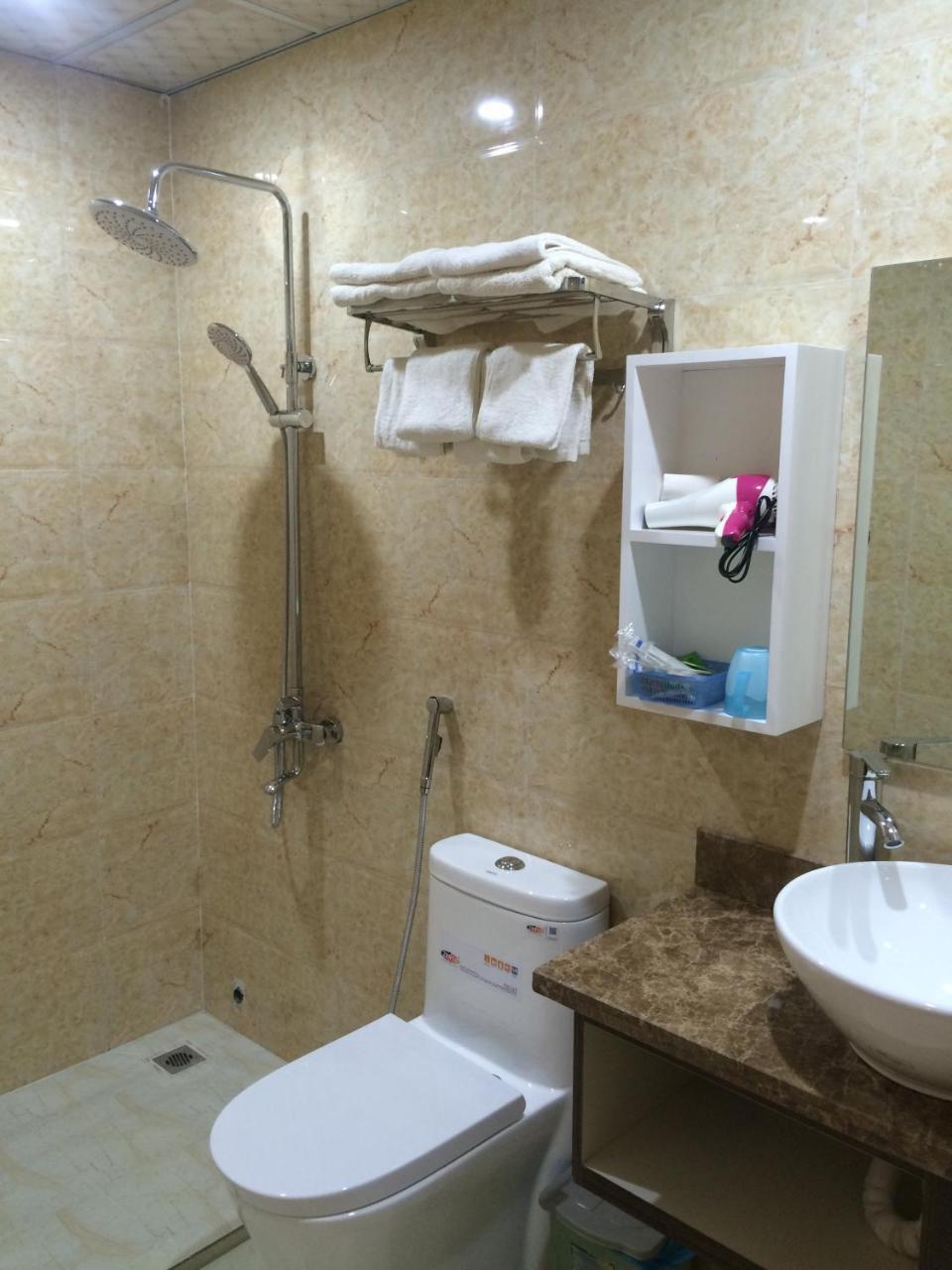Khai Hoan Hotel Dong Van  Exteriör bild