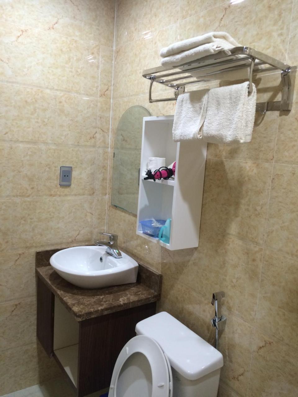 Khai Hoan Hotel Dong Van  Exteriör bild