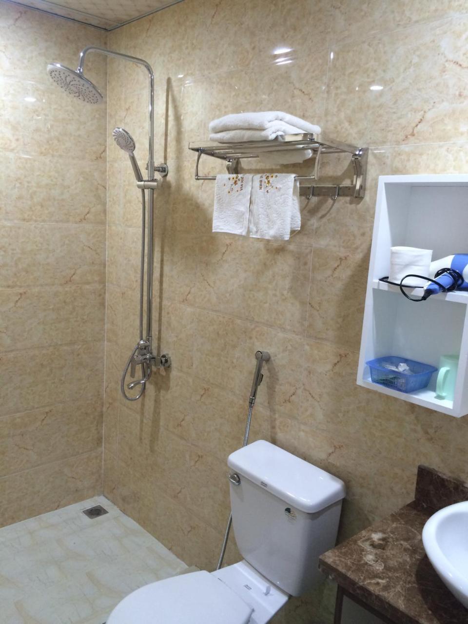 Khai Hoan Hotel Dong Van  Exteriör bild