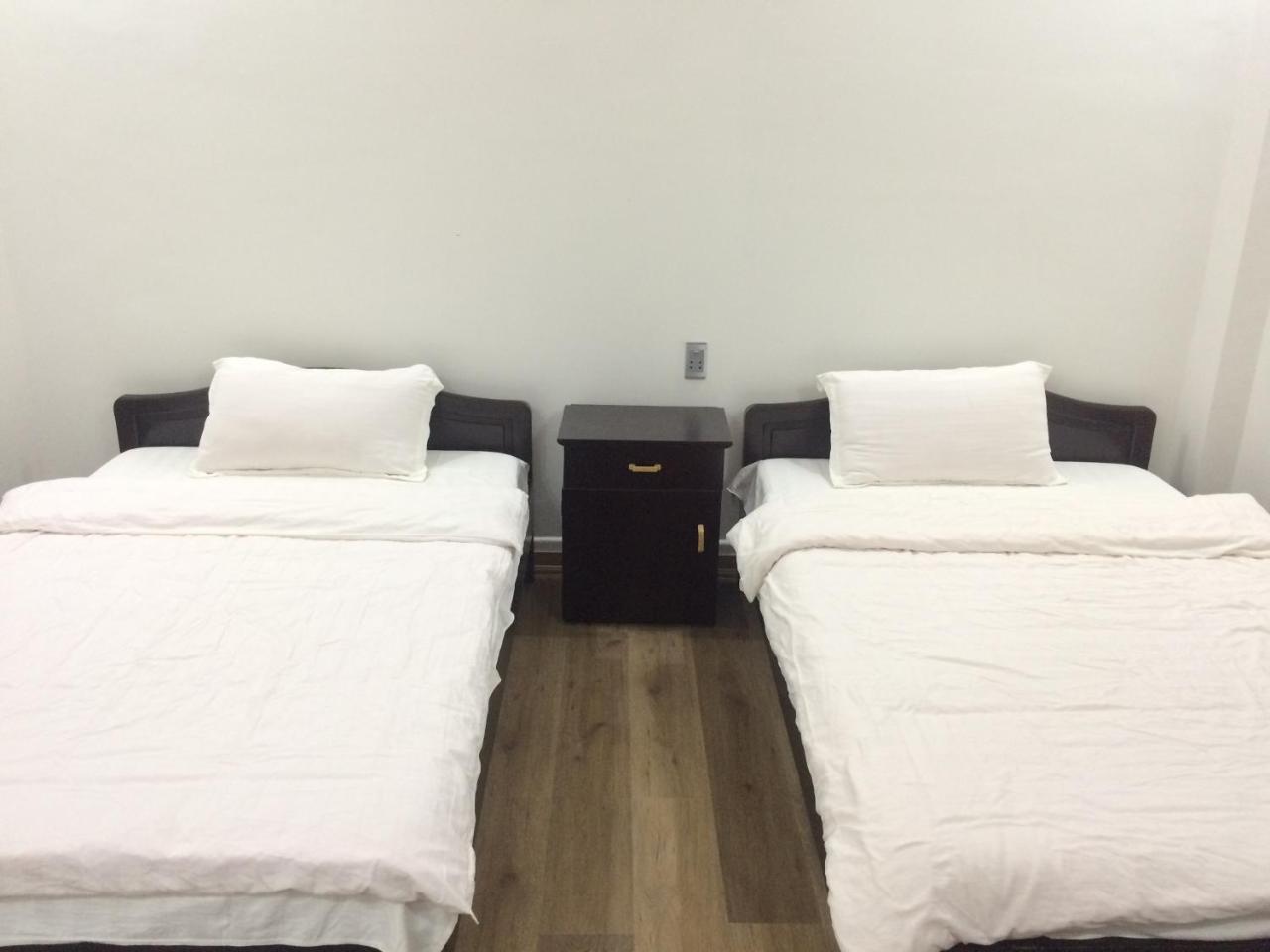 Khai Hoan Hotel Dong Van  Exteriör bild