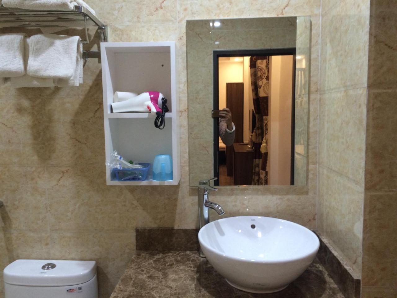 Khai Hoan Hotel Dong Van  Exteriör bild