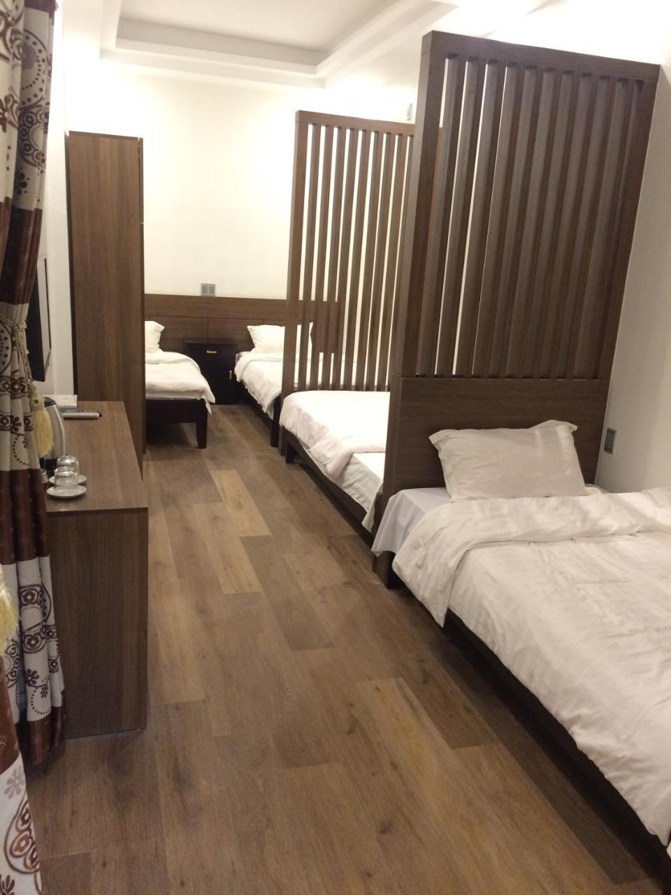 Khai Hoan Hotel Dong Van  Exteriör bild